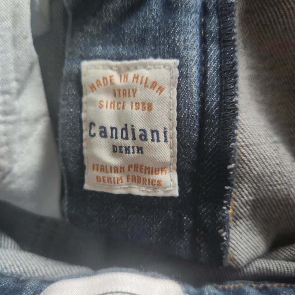 NWOT Men's Italian‎ Closed Straight Leg Jeans 32